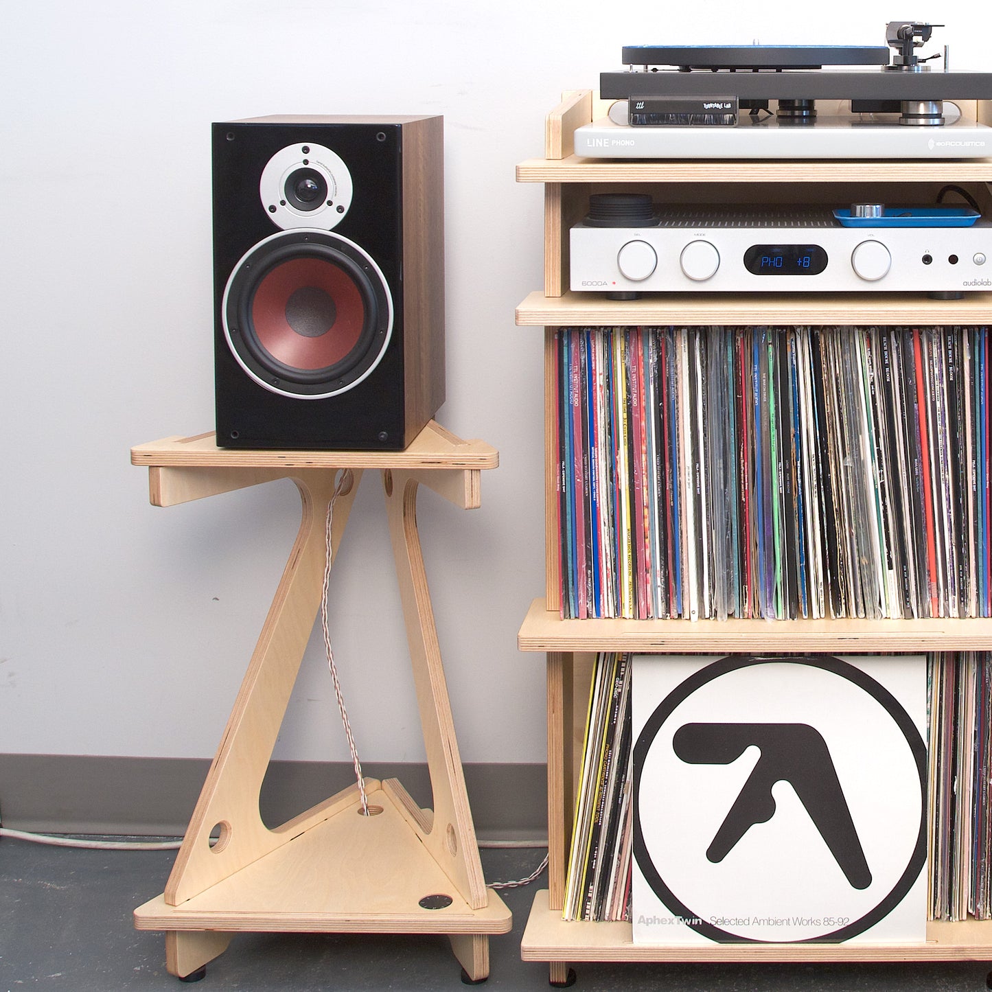 Turntable Stand / Turntable Furniture / Turntable Shelf